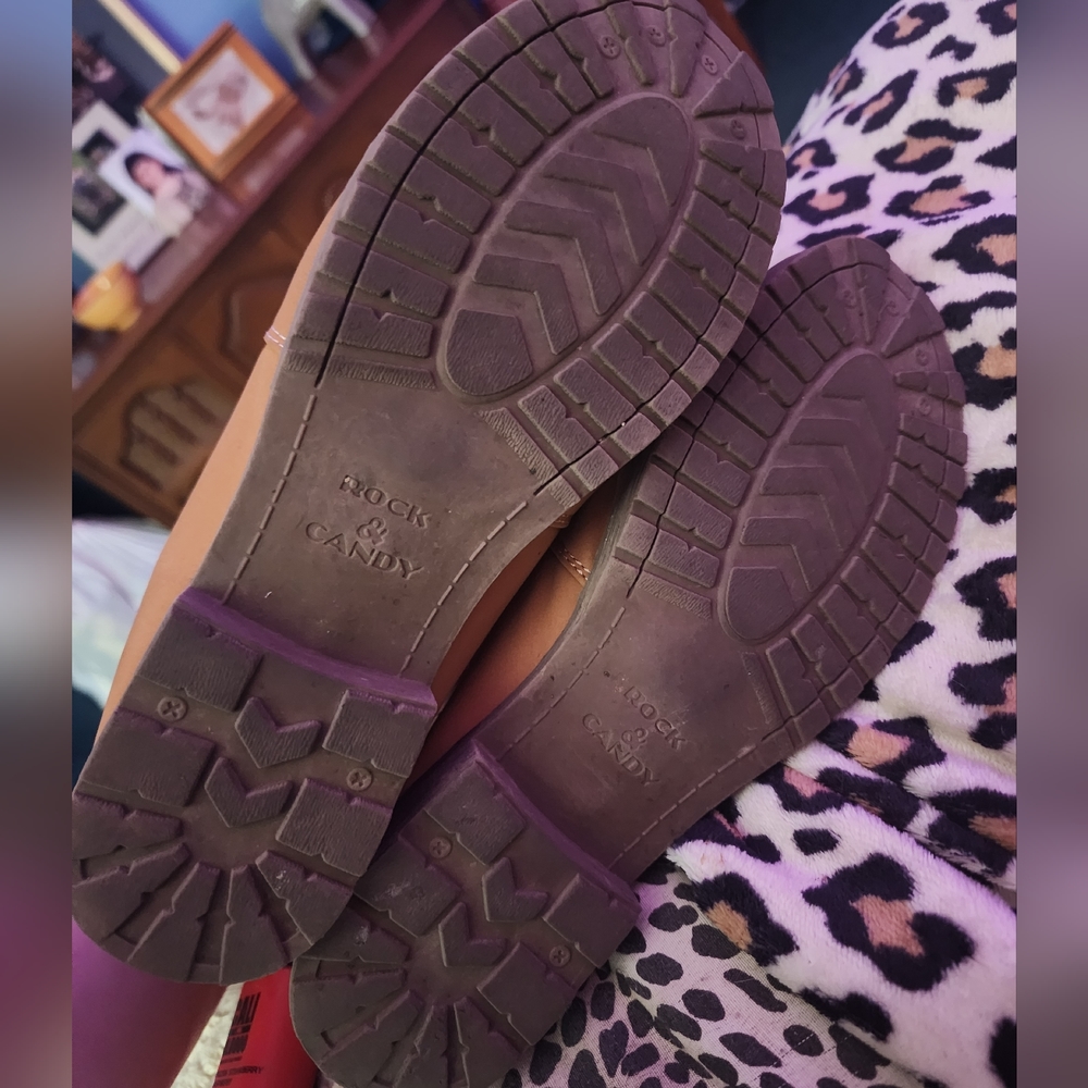 Boots - Picture 2 of 3